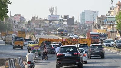 The traffic diversion in place on Friday. (Parveen Kumar/HT Photo) The traffic diversion in place on Friday. (Parveen Kumar/HT Photo)