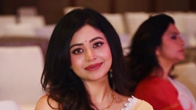 ‘ছোটমা’ ঋতাভরীর কোলে ছোট্ট ইনকা
