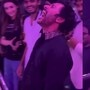 RJ Balaji: సినిమా చూసి.. గట్టి గట్టిగా అరిచి.. త్రిషను హగ్ చేసుకొని.. థియేటర్లో కరప్పు డైరెక్టర్ హంగామా.. వీడియో వైరల్