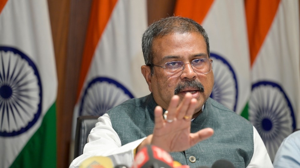 NEET পরীক্ষার নির্ঘন্ট ঘোষণার পরই বিরাট সিদ্ধান্ত কেন্দ্রের (RAJ K RAJ /HT PHOTO)