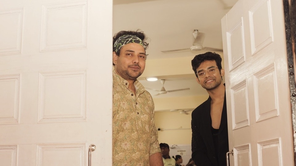 জন্মদিনে ‘বন্ধু’ তথাগতকে ভালোবাসায় ভরালেন রণজয়