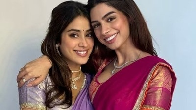 খুশিকে বাদ দিয়ে নেওয়া হয় জাহ্নবীকে, কেন এই সিদ্ধান্ত নিয়েছিলেন ‘পেড্ডি’র পরিচালক?