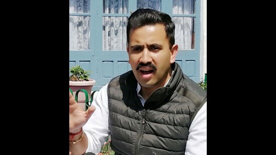 Spike in prices of bitumen had adversely hit road repair and tarring work across Himachal Pradesh posing challenge to the public works department (PWD) as contractors are stopping work due to fears of mounting losses. (HT File)