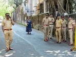 Police have arrested a 19-year-old youth in Amravati for allegedly luring women and girls.