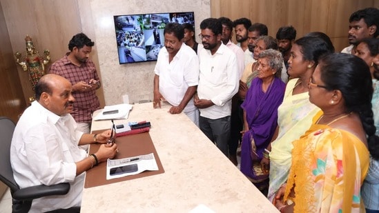 ప్రజాదర్బార్లో మంత్రి అచ్చెన్నాయుడు