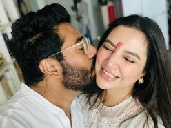 রাজ ও শুভশ্রীর ট্যাটু। 