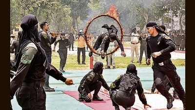 Fire brigade commandos during a rehearsal ahead of the inauguration of various fire-fighting vehicles and an AI-based modern fire-fighting control room, in Patna, Monday (PTI) Fire brigade commandos during a rehearsal ahead of the inauguration of various fire-fighting vehicles and an AI-based modern fire-fighting control room, in Patna, Monday (PTI)
