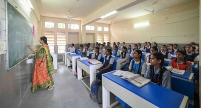గురుకులాలు, హాస్టళ్లకు గుడ్న్యూస్ - ఇకపై ప్రతి నెలా డైట్ ఛార్జీల విడుదల! గురుకులాలు, హాస్టళ్లకు గుడ్న్యూస్ - ఇకపై ప్రతి నెలా డైట్ ఛార్జీల విడుదల!