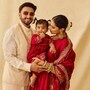 দুয়ার মা না বাবা, কে বেশি শিক্ষিত?