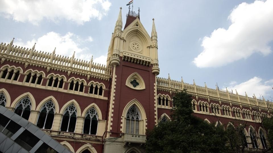 রক্ষাকবচ চেয়ে হাইকোর্টে ফলতার ‘পুষ্পা’ (HT_PRINT)