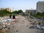 The contract aims to tackle garbage accumulation and poor sweeping services in rapidly urbanising areas. (Parveen Kumar/HT)