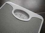 Signs your calorie deficit is working.