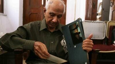 Years ago, while hosting this reporter in his book-lined study, Dr Jaffery was flipping through a photo album. Years ago, while hosting this reporter in his book-lined study, Dr Jaffery was flipping through a photo album.