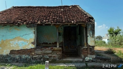 Thirumalai shared a photograph of his modest ancestral house in Tamil Nadu. (X/@vijaythirumalai)