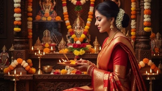 ఈ అధిక మాసంలో ఒక్క శ్లోకం చదివితే చాలు.. 33 మంది బ్రాహ్మణులకు భోజనం పెట్టినంత పుణ్యంతో పాటు ఎన్నో లాభాలు (pinterest)