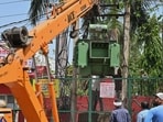 Officials blamed excess load, damaged cable boxes and maintenance work for disruptions affecting Old Gurugram and nearby localities. (Parveen Kumar/HT) Officials blamed excess load, damaged cable boxes and maintenance work for disruptions affecting Old Gurugram and nearby localities. (Parveen Kumar/HT)