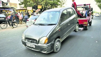 The confusion stems from the gap between the government’s announcement and the continuing applicability of Supreme Court and National Green Tribunal (NGT) orders that prohibit the operation of 10-year-old diesel and 15-year-old petrol vehicles in Delhi-NCR. (HT Archive) The confusion stems from the gap between the government’s announcement and the continuing applicability of Supreme Court and National Green Tribunal (NGT) orders that prohibit the operation of 10-year-old diesel and 15-year-old petrol vehicles in Delhi-NCR. (HT Archive)