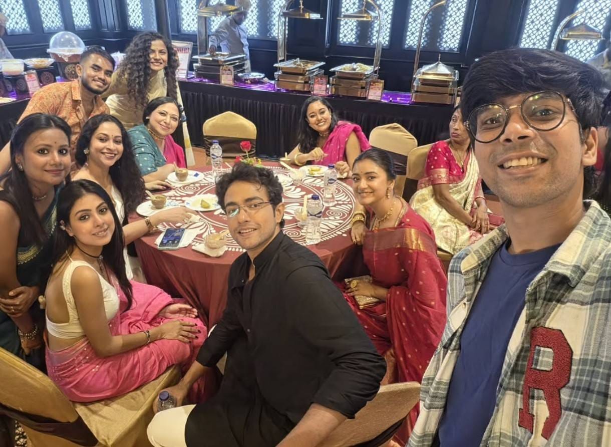 জমাটি খাওয়া দাওয়া দীপ-ঝাঁপির এনগেজমেন্টে জমাটি খাওয়া দাওয়া দীপ-ঝাঁপির এনগেজমেন্টে