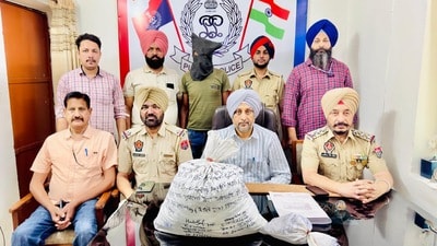 Identified as Avdesh Mandal, the accused was returning from his native place in Purnia, Bihar. (HT Photo)