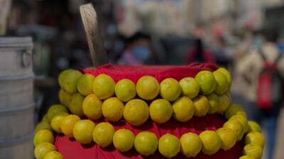 This is the season when vendors of cooling drinks begin reclaiming corners of the bazar lanes. (HT Photo) This is the season when vendors of cooling drinks begin reclaiming corners of the bazar lanes. (HT Photo)