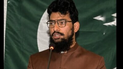 কাশ্মীরের ভূমিপুত্র, ‘ডাক্তার’ নামে পরিচিতি, পুলওয়ামার নিহত মাস্টারমাইন্ড হামজার কীর্তি বহু