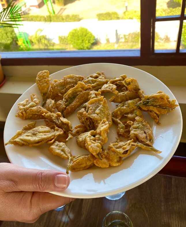 Tea pakoras (A Bowl Of Sugar) Tea pakoras (A Bowl Of Sugar)