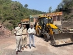 After completing all legal formalities under Section 52-A of the NDPS Act, including certification of inventory, the court directed that these vehicles be disposed of through auction by the competent drug disposal committee as per law. (HT Photo)