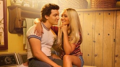 The attention around the finale also revived fan discussions about Mandy’s pregnancy storyline and the show’s use of makeup and camera techniques. (IMDb) The attention around the finale also revived fan discussions about Mandy’s pregnancy storyline and the show’s use of makeup and camera techniques. (IMDb)