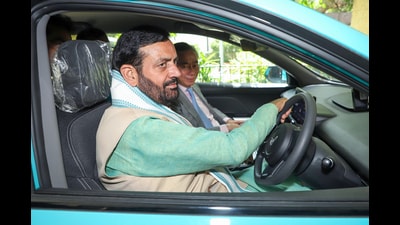 Haryana chief minister Nayab Singh Saini drives an electric car (EV), at Haryana Bhawan, in New Delhi on Friday. (ANI) Haryana chief minister Nayab Singh Saini drives an electric car (EV), at Haryana Bhawan, in New Delhi on Friday. (ANI)
