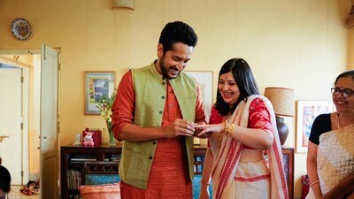 ‘দলবদলু’ পরমব্রতকে নিয়ে মুখ খুললেন স্ত্রী পিয়া। ‘দলবদলু’ পরমব্রতকে নিয়ে মুখ খুললেন স্ত্রী পিয়া।