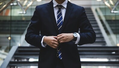 The professional asked Reddit whether to continue the current job or take up the long-term opportunity. (Representative image). (Unsplash) The professional asked Reddit whether to continue the current job or take up the long-term opportunity. (Representative image). (Unsplash)