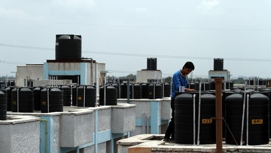 Delhi Jal Board struggles to recover pending dues despite extending its water bill relief scheme. (Representative image) (HT_PRINT)
