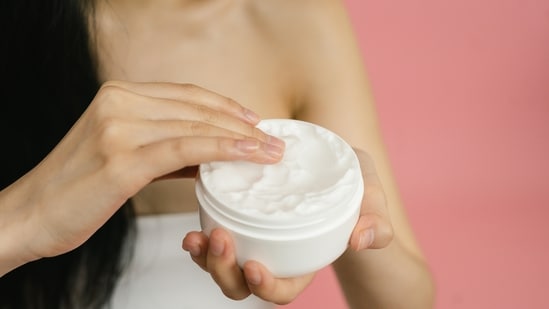 Hydrating moisturiser that support barrier repair (Pexels)