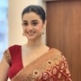 হাসপাতালে ভর্তি দর্শনা, হঠাৎ কী হল অভিনেত্রীর?
