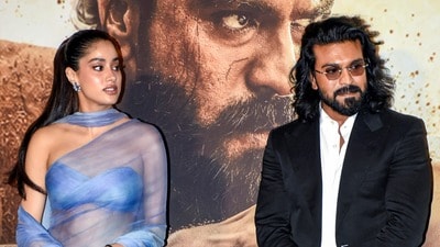 పెద్ది సినిమాలో లీడ్ రోల్స్ ప్లే చేసిన జాన్వీ కపూర్, రామ్ చరణ్ (PTI) పెద్ది సినిమాలో లీడ్ రోల్స్ ప్లే చేసిన జాన్వీ కపూర్, రామ్ చరణ్ (PTI)