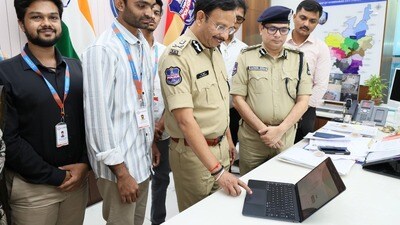 'ఏఐ కాప్రైటర్' - యాప్ ను ఆవిష్కరించిన సీపీ వీసీ సజ్జనార్ 'ఏఐ కాప్రైటర్' - యాప్ ను ఆవిష్కరించిన సీపీ వీసీ సజ్జనార్
