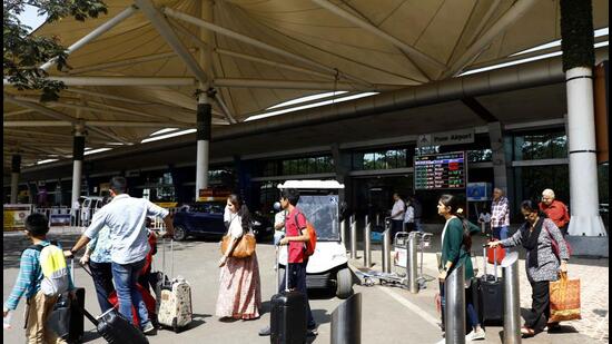 Dr Suhas Dhandore, airport health officer, Airport Health Organisation, Pune, said that although the city does not have direct flights from the affected African countries, the risk persists because passengers may arrive through connecting international transit routes. (HT FILE)