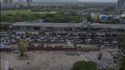 Mumbai, India - Sept. 12, 2024: A view of the Dahisar Octroi Naka in Mumbai, India, on Thursday, September 12, 2024. (Photo by Satish Bate/ Hindustan Times) (Hindustan Times) Mumbai, India - Sept. 12, 2024: A view of the Dahisar Octroi Naka in Mumbai, India, on Thursday, September 12, 2024. (Photo by Satish Bate/ Hindustan Times) (Hindustan Times)