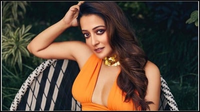 কেন ৪৬-এও সিঙ্গেল রাইমা সেন কেন ৪৬-এও সিঙ্গেল রাইমা সেন