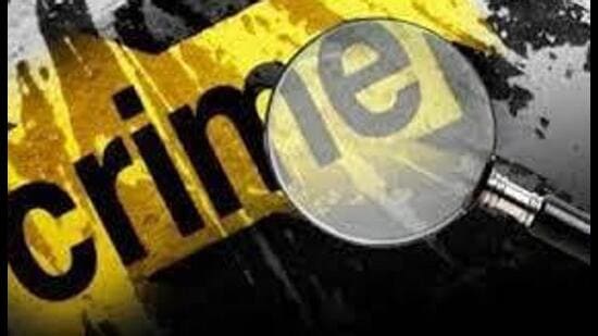 The residents managed to apprehend three men and recovered both cylinders before taking them to the Sohana police station. (HT File)
