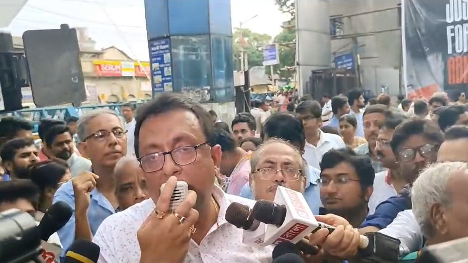 শান্তনু সেন কী বললেন?