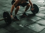 To perform a deadlift, the form should be perfect to avoid the risk of injury. 