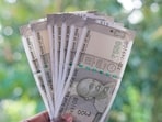 An investor advises founders against underpaying themselves. 