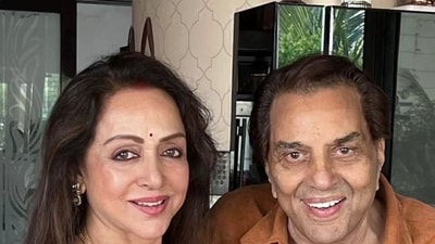 Hema Malini and Dharmendra Hema Malini and Dharmendra
