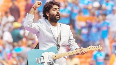 পাকিস্তানি শিল্পীদের ভারতে বয়কট করা নিয়ে প্রশ্ন তুললেন অরিজিৎ সিং। পাকিস্তানি শিল্পীদের ভারতে বয়কট করা নিয়ে প্রশ্ন তুললেন অরিজিৎ সিং।