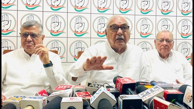 Former Chief Minister and Leader of the Opposition Bhupinder Singh Hooda addresses a press conference in Rohtak on Monday. (Manoj Dhaka/HT) Former Chief Minister and Leader of the Opposition Bhupinder Singh Hooda addresses a press conference in Rohtak on Monday. (Manoj Dhaka/HT)