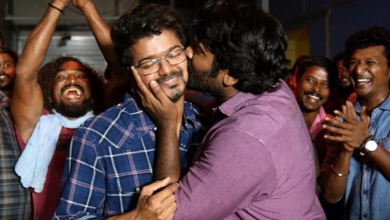 ప్రభుత్వమే ఓ ఓటీటీ స్టార్ట్ చేయాలి.. సినిమా టికెట్ల ధరలను కూడా పెంచాలి: సీఎం విజయ్కి విజయ్ సేతుపతి రిక్వెస్ట్