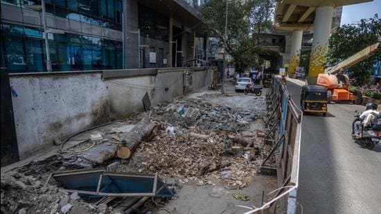 iiMumbai, India - May 19, 2026: Food stalls operating for over 40 years outside Mithibai College in Vile Parle West were removed by the Brihanmumbai Municipal Corporation during an anti-encroachment drive in Mumbai, India, on Tuesday, May 19, 2026. (Photo by Satish Bate/ Hindustan Times) (Hindustan Times)