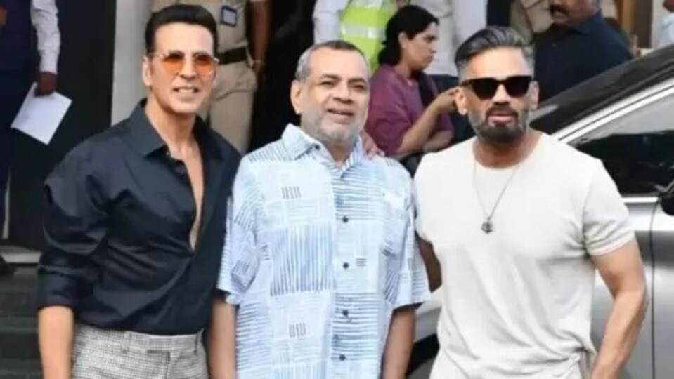 ‘হেরা ফেরি ৩’ থেকে সরে দাঁড়ালেন পরেশ রাওয়াল