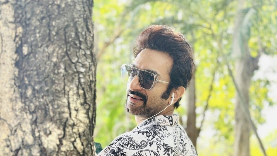 নবনীতাকে ভুলে কার প্রেমে মজেছেন জীতু?